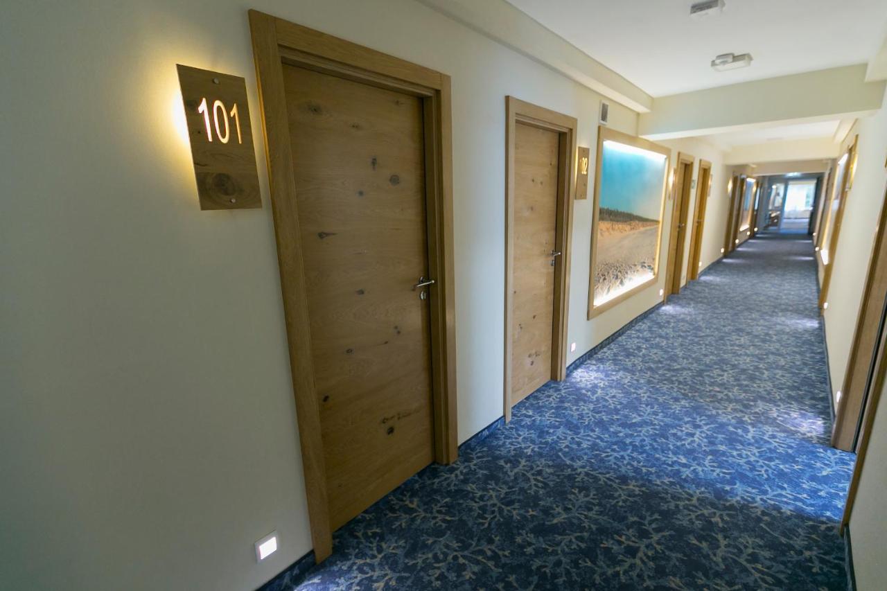 Interferie Cechsztyn Hotel Устроне Морске Екстериор снимка